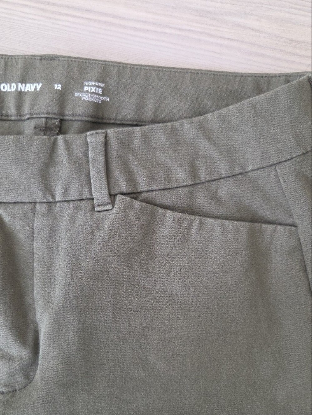 Old Navy Olive Green Straight-Leg Pants - Picture 6 of 6